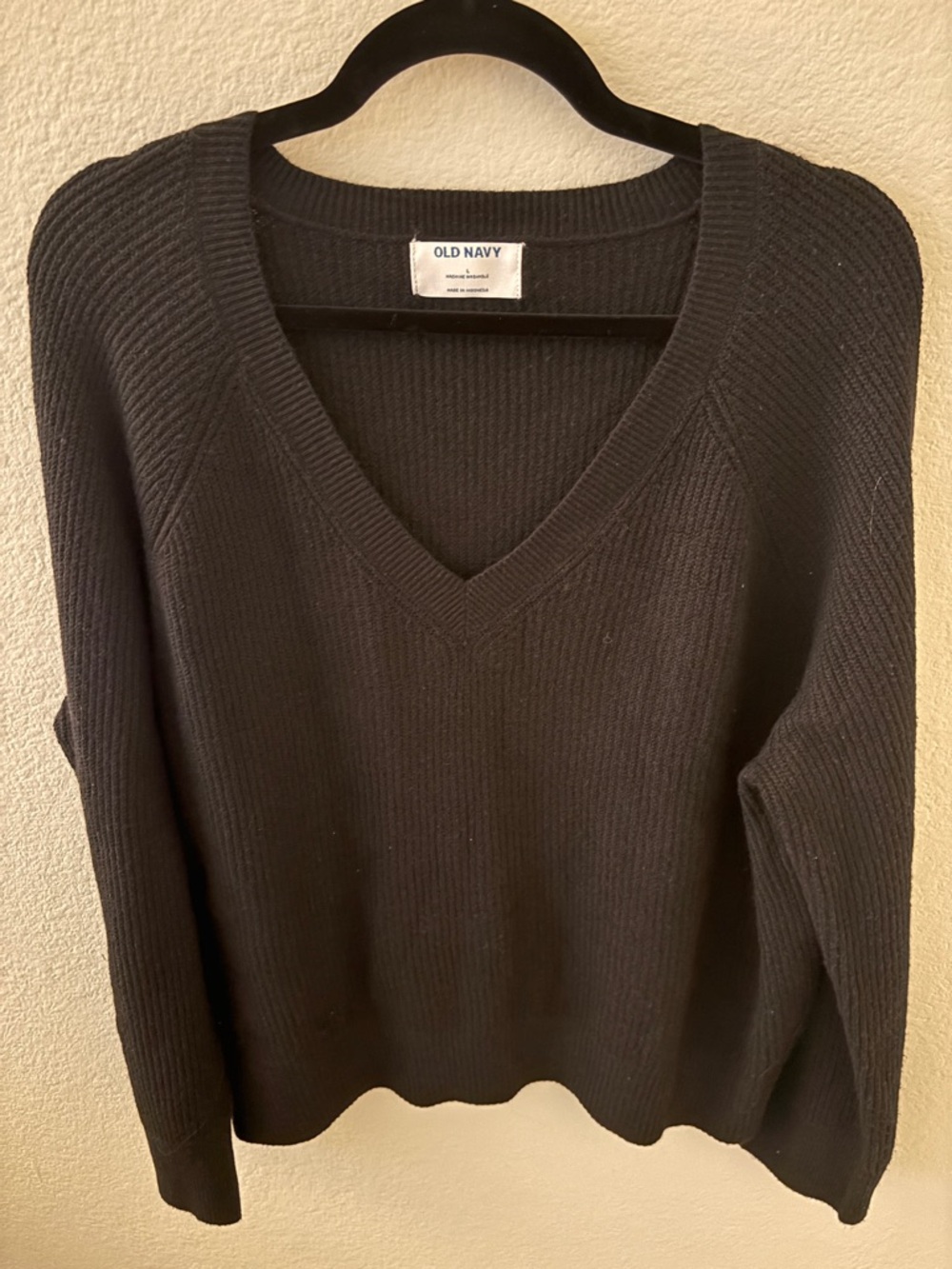 Old Navy Black V-Neck Ribbed Pullover Sweater